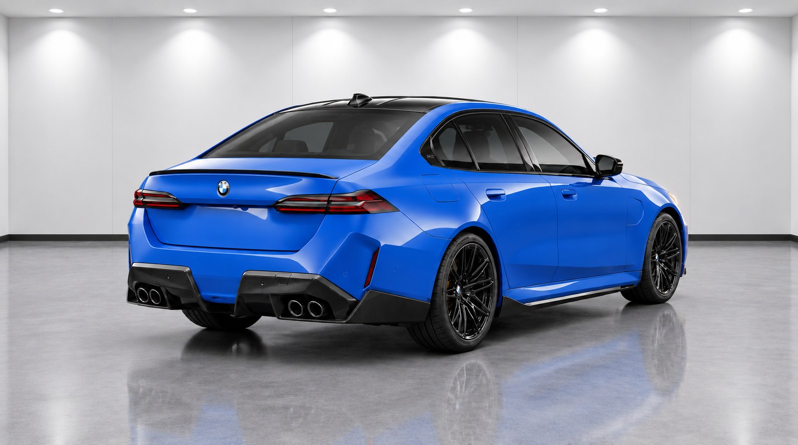 BMW M5 Saloon — exterior view 2