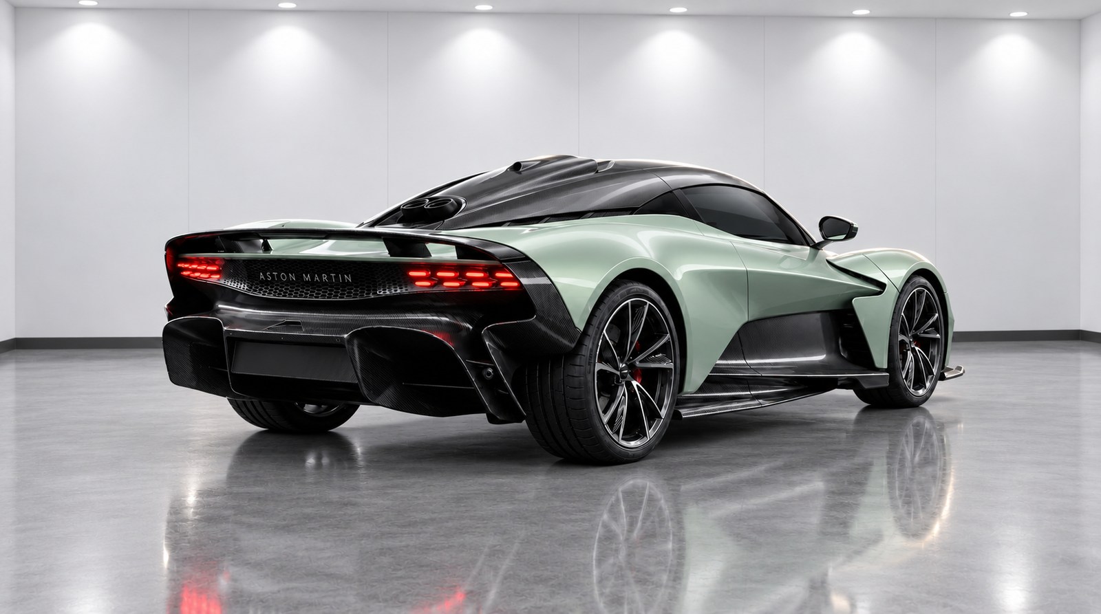 Aston Martin Valhalla — exterior view 3